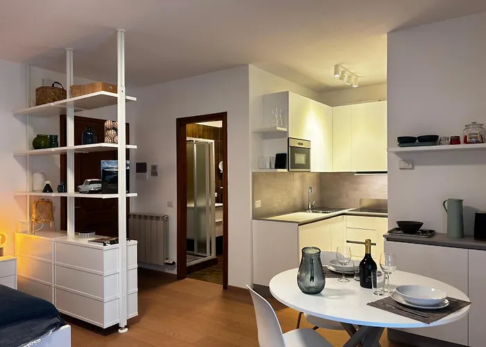 Apartamento Riva&lago - Larihome A90 *